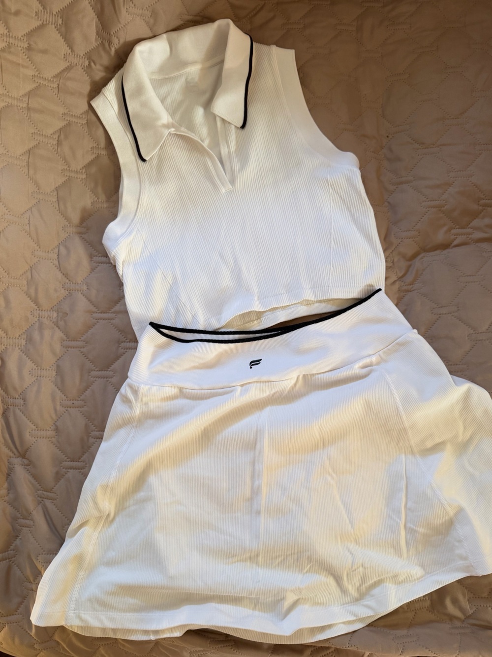 Fabletics White Ribbed Tennis Set XL | EUC - Picture 1 of 7